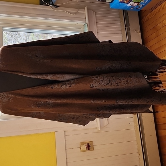 Soft by the avenue women's ruana one size - Picture 7 of 10